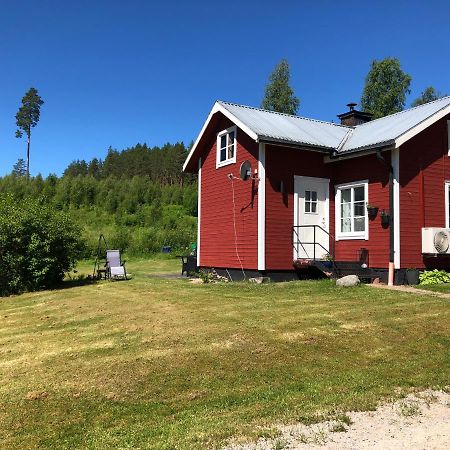 Trevlig Stuga Naera Hovfjaellet Torsby Exterior foto