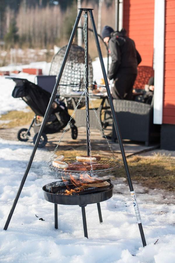 Trevlig Stuga Naera Hovfjaellet Torsby Exterior foto
